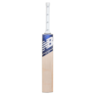 DC 600 Cricket Bat