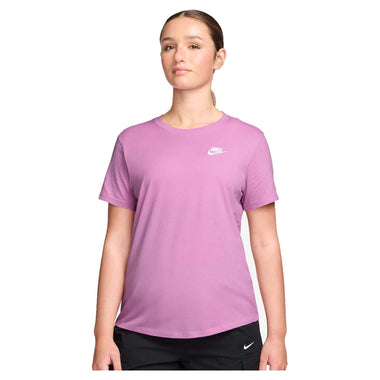 Women's Sportswear Club Essentials T-Shirt