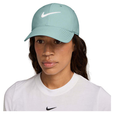 Club Structured Swoosh Cap