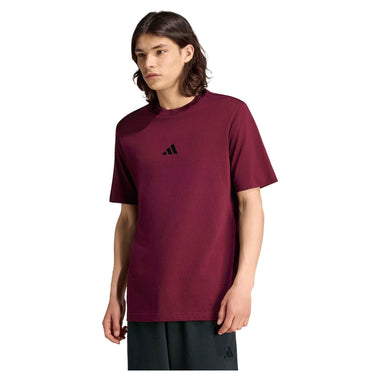 Men's Essentials Small Logo Tee