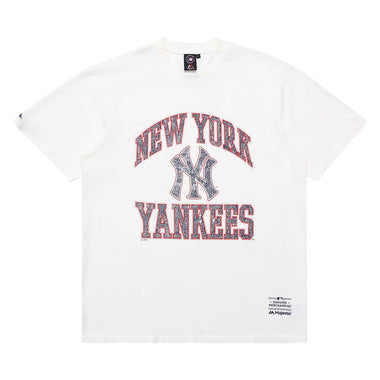 Men's NY Yankees Cracked Puff Arch Tee